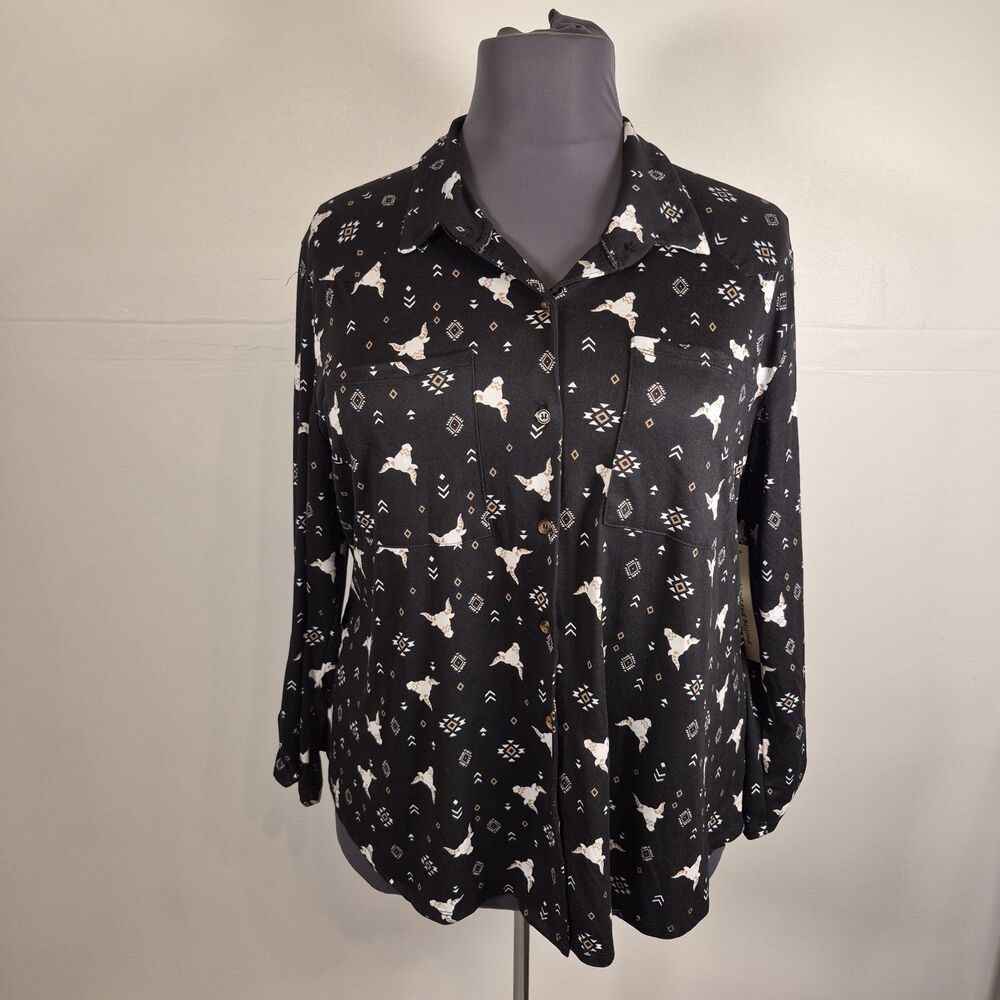 Above and Beyond Women's Cow Skull Print Blouse Size 3X Black Southwestern